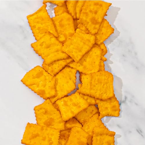 Ritz Toasted Chips Cheddar 40% Less Fat Oven Baked 229g - Cheddar Baked Goodness!