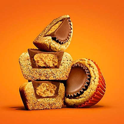 Indulge in Sweet Bliss with Reese's Chocolate Peanut Butter Cup Candy Miniatures - Perfect Party Bag with 966g of Irresistible Treats