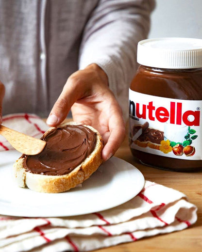 Nutella Chocolate Hazelnut Spread, 350 g - "Chocoholic's delight!"