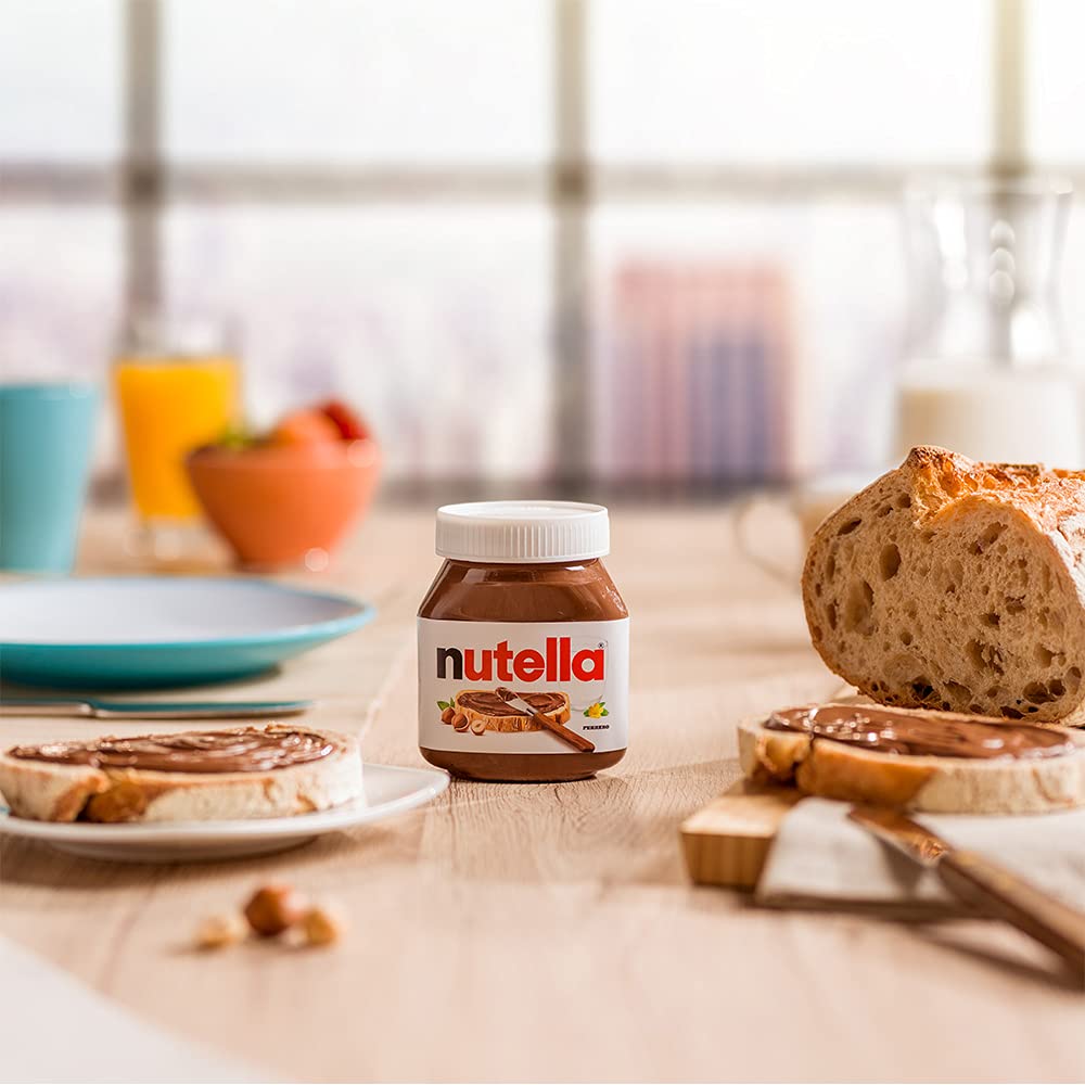 Nutella Hazelnut Spread (750 g) - "Big jar, big flavor!"