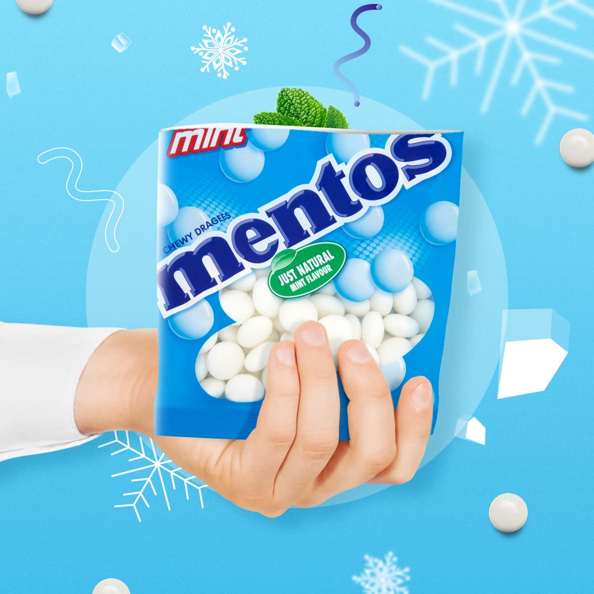 Mentos Chewy Dragees Mint 135g - "Refreshing Mint Mentos!"