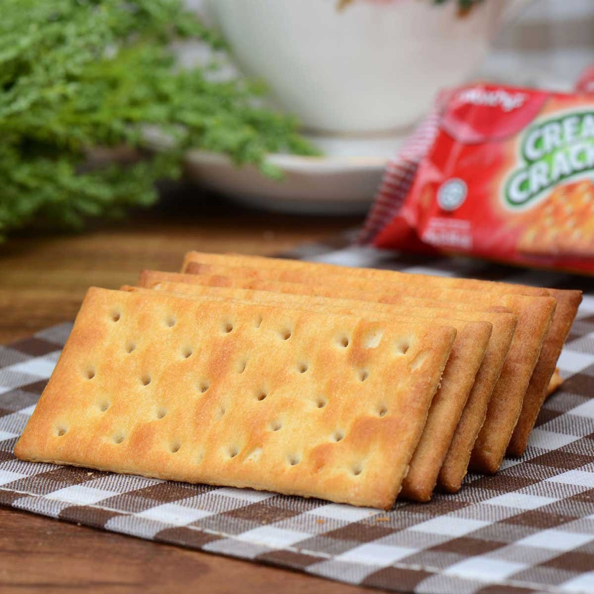 Munchy's Cream Cracker, 300g - "Classic Cream Cracker!"