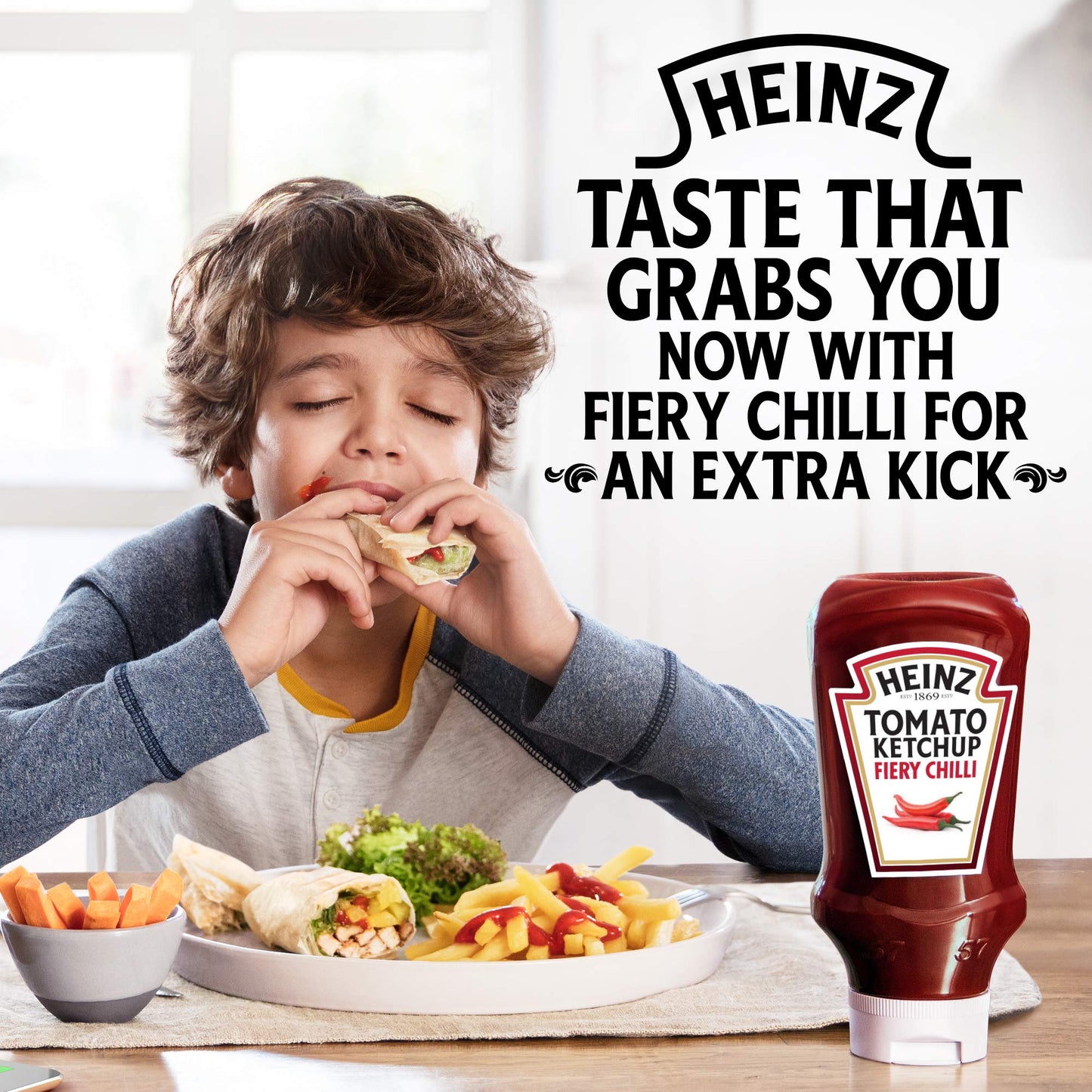 Heinz Tomato Ketchup Fiery Chilli, 255g - Tomato ketchup with a spicy chili flavor.